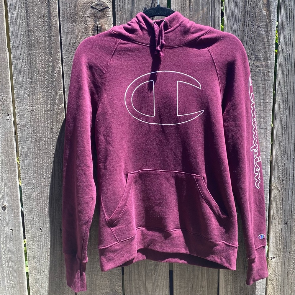 Champion Graphic Burgundy Pullover Hoodie S